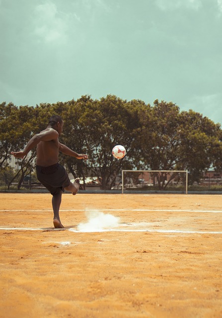 2-0领先！2-4被逆转！曼城难了：欧冠客场3连败.