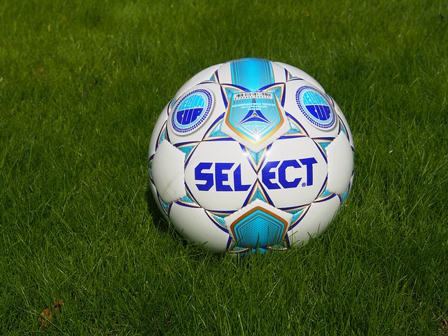 5-9落后！张本智和开始疯狂庆祝了，结果梁靖崑上演超级大逆转.