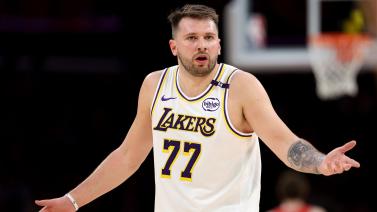 5-9落后！张本智和开始疯狂庆祝了，结果梁靖崑上演超级大逆转.